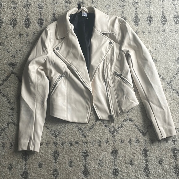 White faux leather jacket - Picture 1 of 3